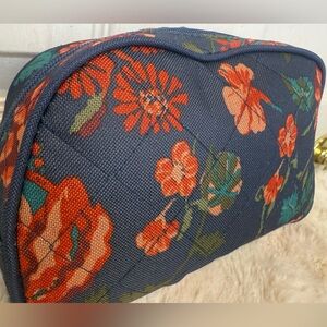 NAVY FLORAL COSMETIC BAG